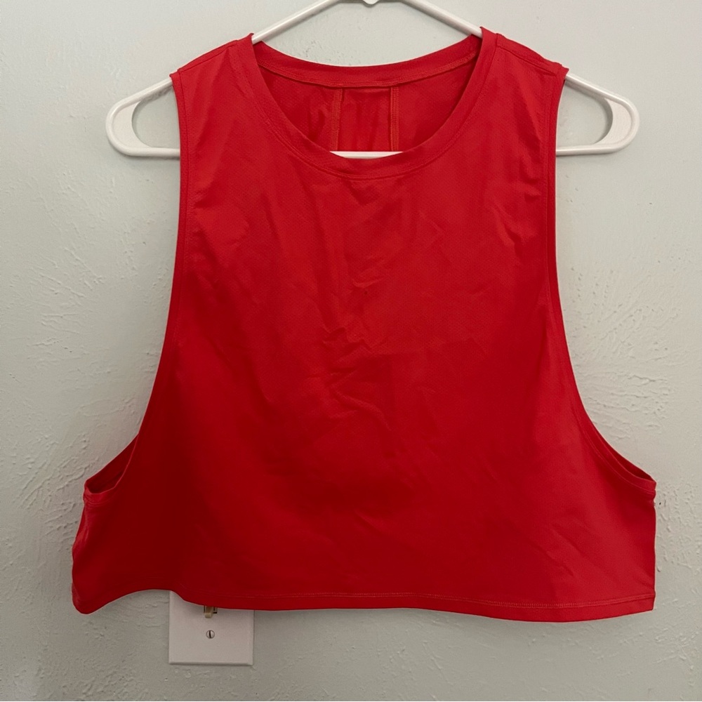 Lululemon Muscle Love crop tank